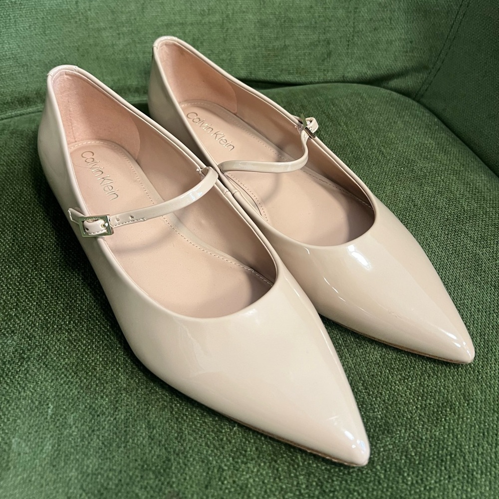 Calvin Klein Women's Kamryn Flat Light Pink Patent Nude Shoes Sz 7.5